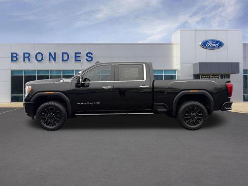 2023 GMC Sierra 2500 Denali