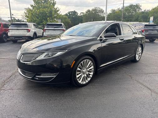 Tuxedo Black Metallic 2015 Lincoln MKZ Base