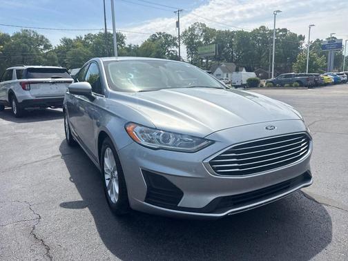 Silver Metallic 2020 Ford Fusion SE