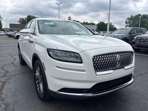 2022 Lincoln Nautilus Standard