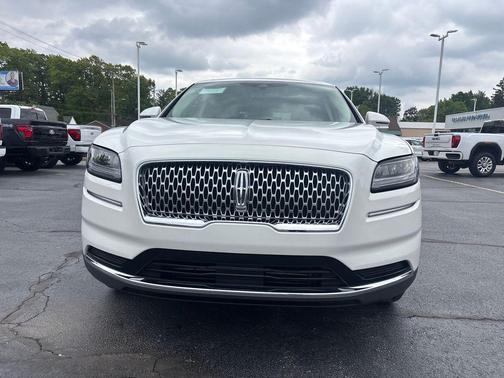2022 Lincoln Nautilus Standard