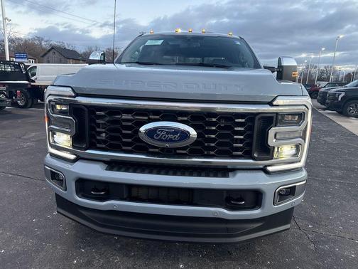 2025 Ford F-350 Platinum