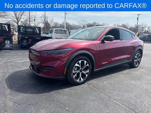 Molten Magenta Metallic Tinted Clearcoat 2025 Ford Mustang Mach-E Select