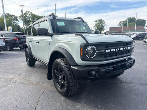 Cactus 2022 Ford Bronco Black Diamond