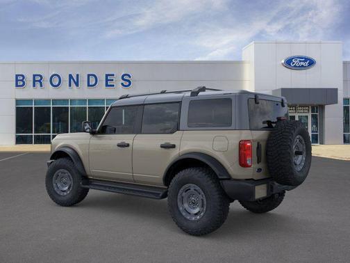 2025 Ford Bronco Base