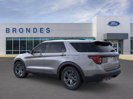 Carbonized Gray Metallic 2026 Ford Explorer Active