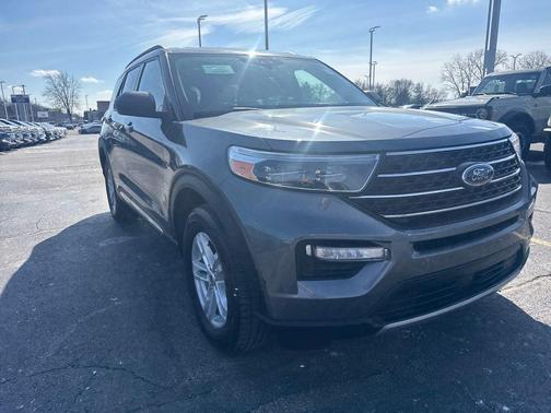 2023 Ford Explorer XLT