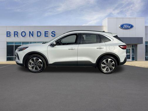 2025 Ford Escape Platinum