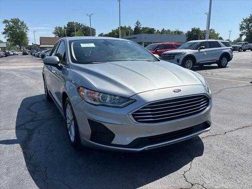 2020 Ford Fusion SE