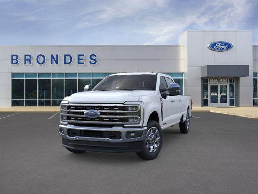 Star White Metallic Tri-Coat 2026 Ford F-350 Lariat