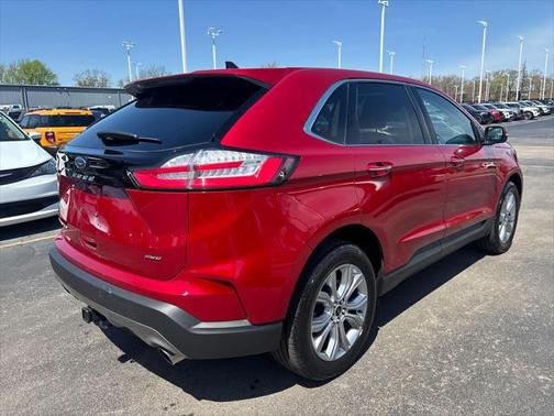 2023 Ford Edge Titanium