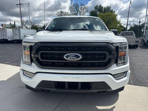 Oxford White 2023 Ford F-150 XLT