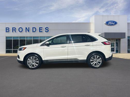 2023 Ford Edge Titanium