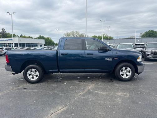 Patriot Blue Pearlcoat 2020 RAM 1500 Classic SLT