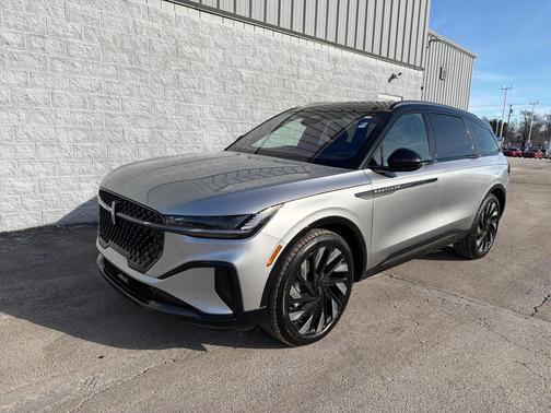 2025 Lincoln Nautilus Reserve