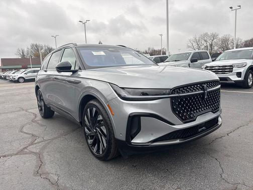 2024 Lincoln Nautilus Reserve