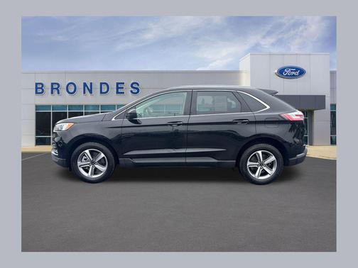Agate Black Metallic 2024 Ford Edge SEL