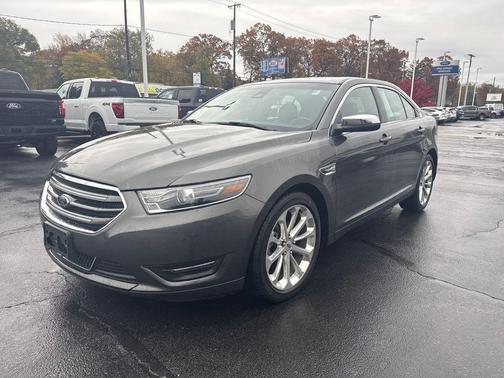 2017 Ford Taurus Limited