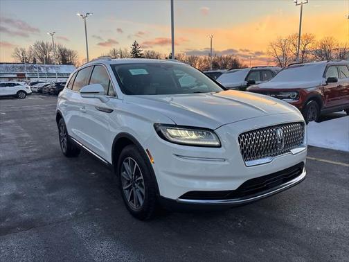 2022 Lincoln Nautilus Standard