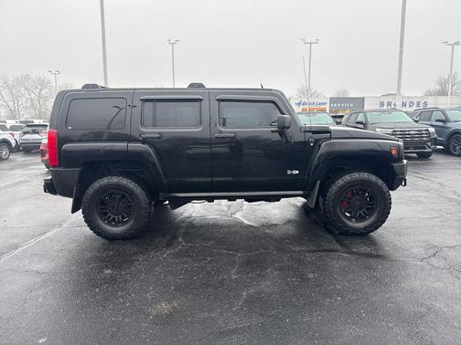 2006 Hummer H3 Base