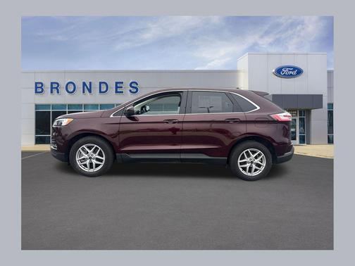 Burgundy Velvet Metallic Tinted Clearcoat 2023 Ford Edge SEL