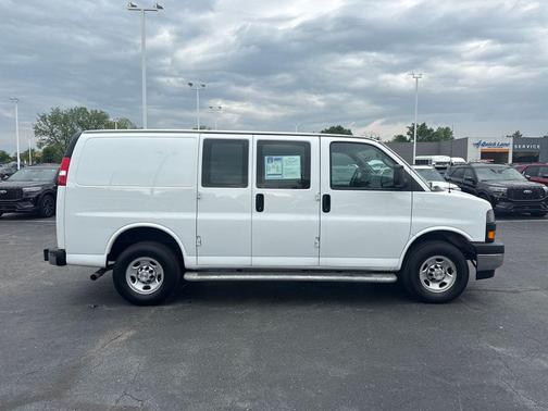 Summit White 2024 GMC Savana 2500 Work Van