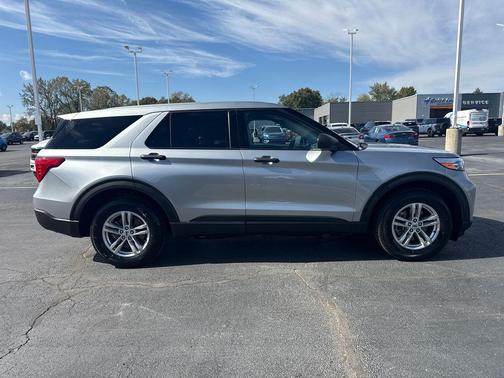 2022 Ford Explorer Base
