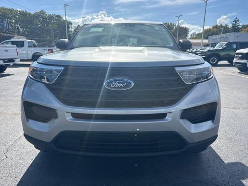 2022 Ford Explorer Base