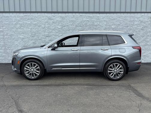 2022 Cadillac XT6 Premium Luxury FWD
