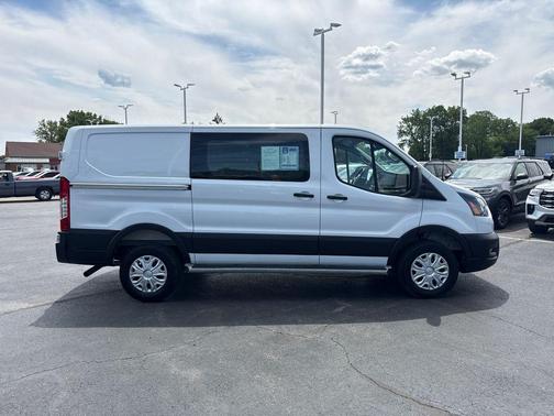Oxford White 2025 Ford Transit-250 Base
