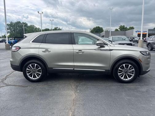 2023 Lincoln Nautilus Standard