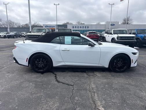 2025 Ford Mustang EcoBoost Premium