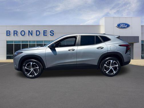 Sterling Gray Metallic 2024 Chevrolet Trax 1RS