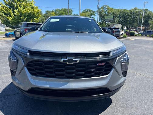 Sterling Gray Metallic 2024 Chevrolet Trax 1RS