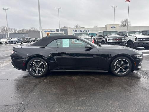 2025 Ford Mustang EcoBoost Premium