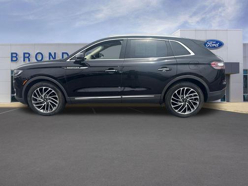 Infinite Black Metallic 2019 Lincoln Nautilus Reserve