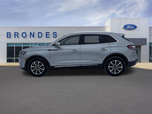 2022 Lincoln Nautilus Standard