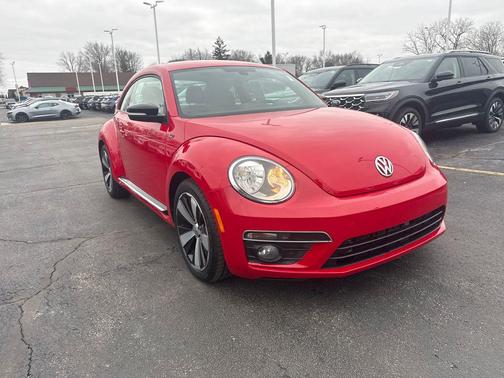 2016 Volkswagen Beetle R-Line SE