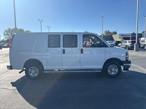 2024 Chevrolet Express 2500 Work Van