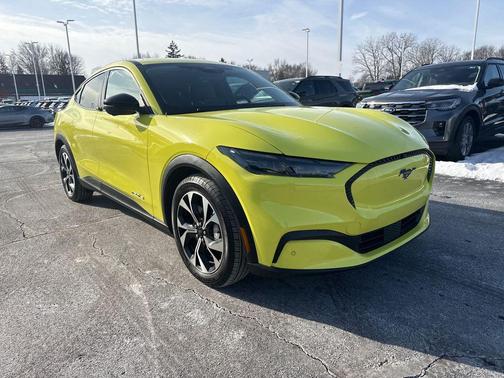 2025 Ford Mustang Mach-E Select