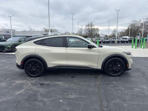 Desert Sand 2025 Ford Mustang Mach-E Select