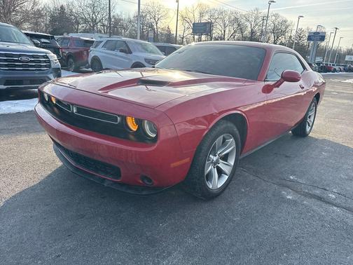 2016 Dodge Challenger SXT