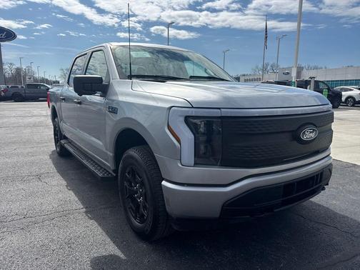 Iconic Silver Metallic 2025 Ford F-150 Lightning XLT