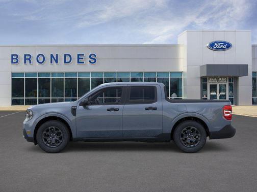 Azure Gray Metallic Tri-Coat 2026 Ford Maverick XLT