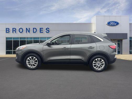 Carbonized Gray Metallic 2022 Ford Escape SE