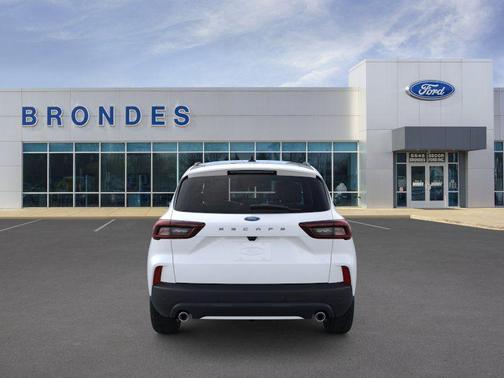 Star White Metallic Tri-Coat 2025 Ford Escape ST-Line