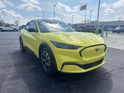Grabber Yellow 2025 Ford Mustang Mach-E Select