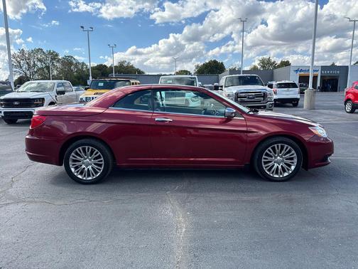 2012 Chrysler 200 Limited
