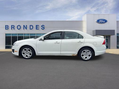 White Suede 2010 Ford Fusion SE
