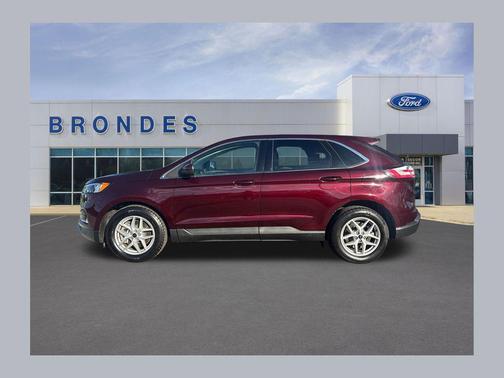 Burgundy 2024 Ford Edge SEL